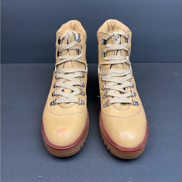 J.Crew Women’s Lightweight Leather Nordic boots - Light Caramel Size 8M - Picture 3 of 13